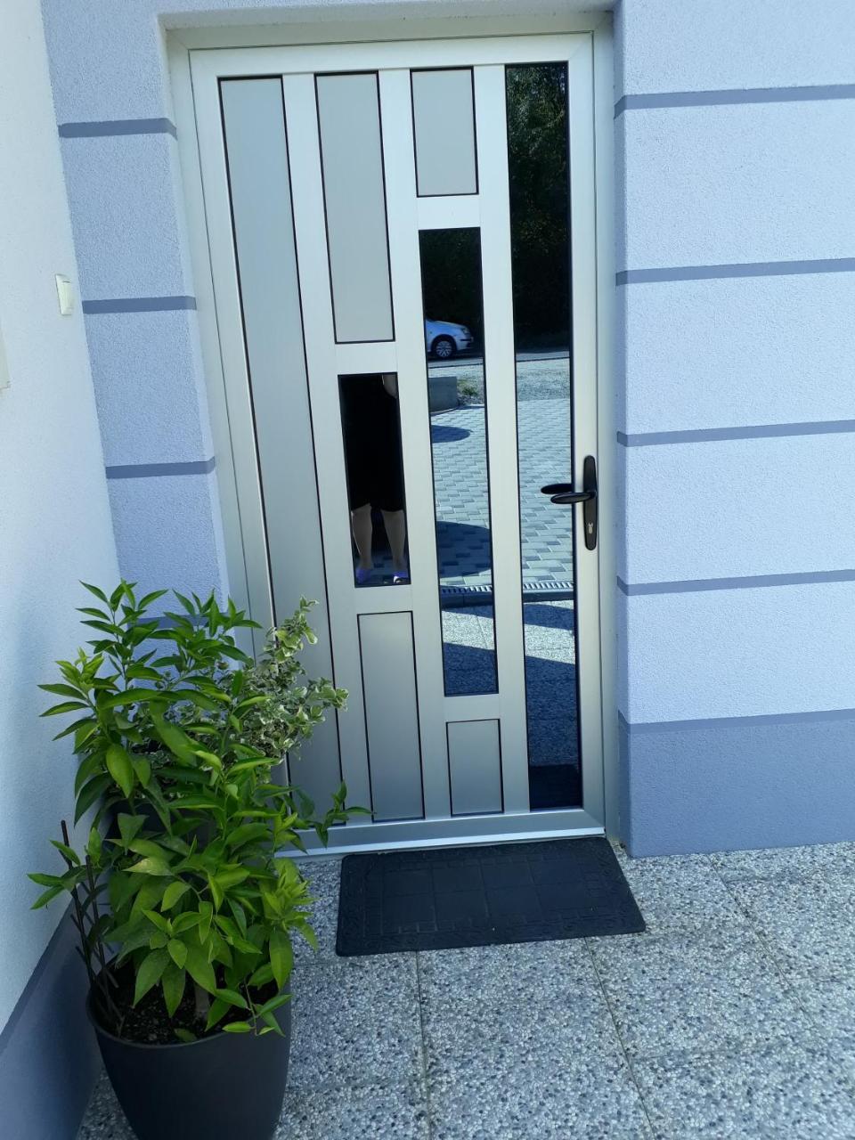 Private Home Rifat Dubrave Gornje Exterior photo